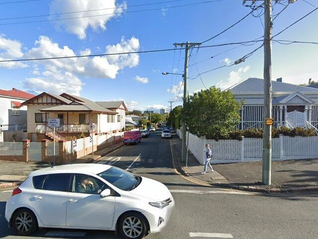 House image located at Warren, MI 48092