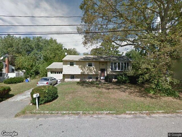 House image located at West Babylon, NY 11704