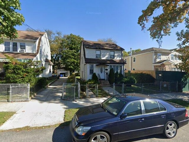 House image located at Jamaica, NY 11433