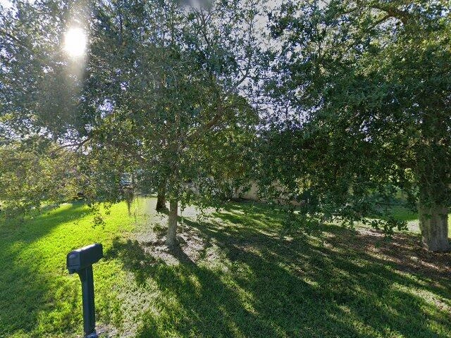 House image located at Miami, FL 33157