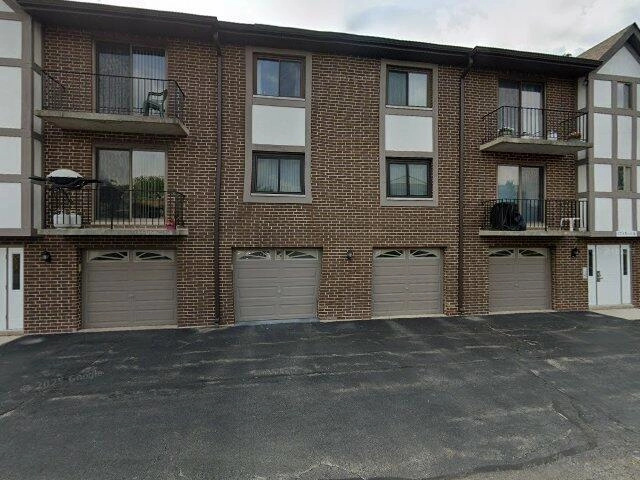 House image located at Naperville, IL 60565