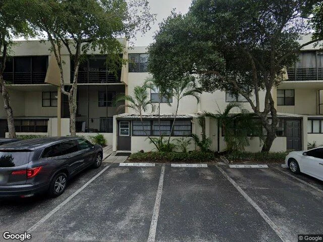 House image located at Miami, FL 33180