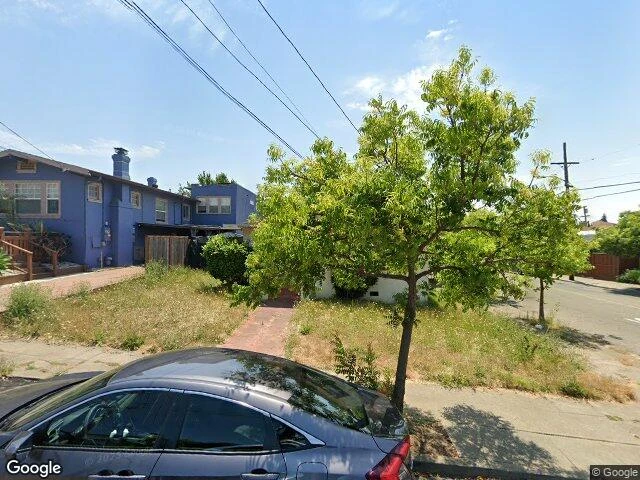 House image located at Oakland, CA 94602