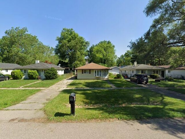 House image located at Livonia, MI 48152