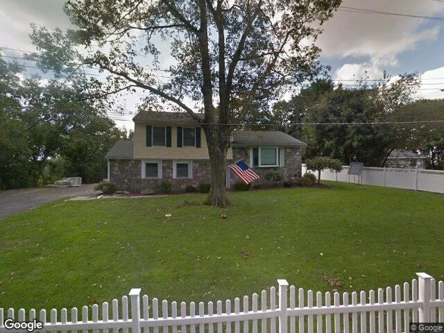 House image located at Mahopac, NY 10541