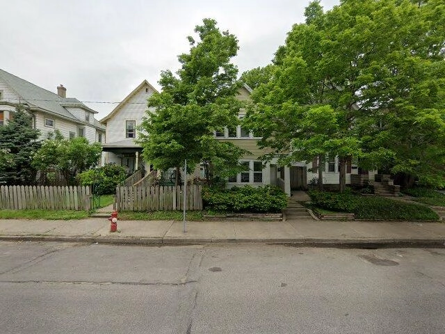 House image located at Minneapolis, MN 55408