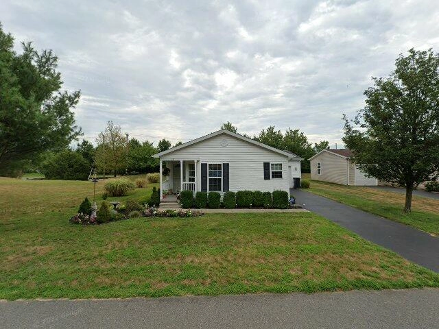 House image located at Goffstown, NH 03045