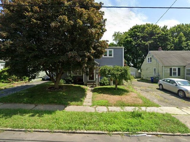 House image located at Bridgeport, CT 06606