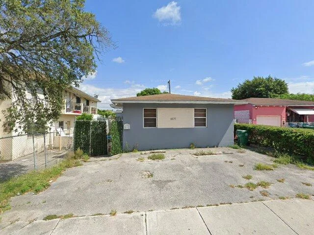 House image located at Miami, FL 33144