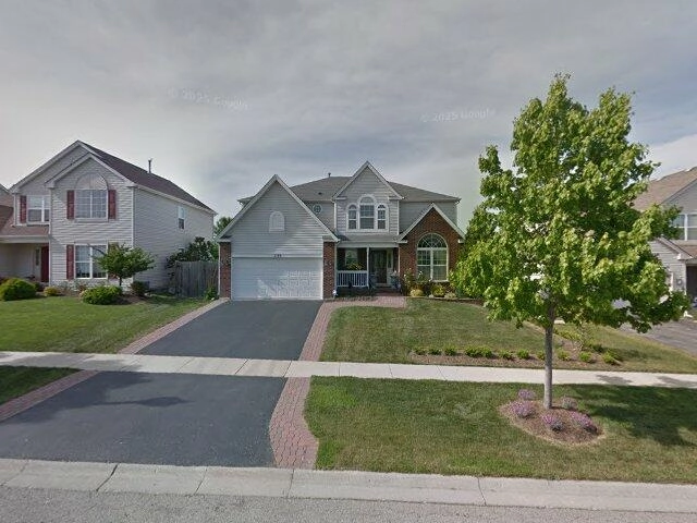 House image located at Round Lake, IL 60073