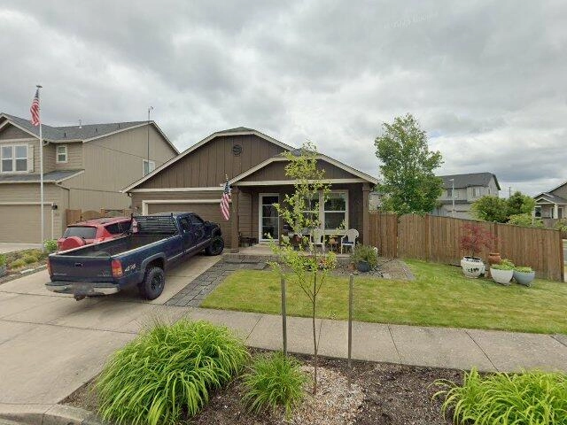 House image located at Eugene, OR 97402