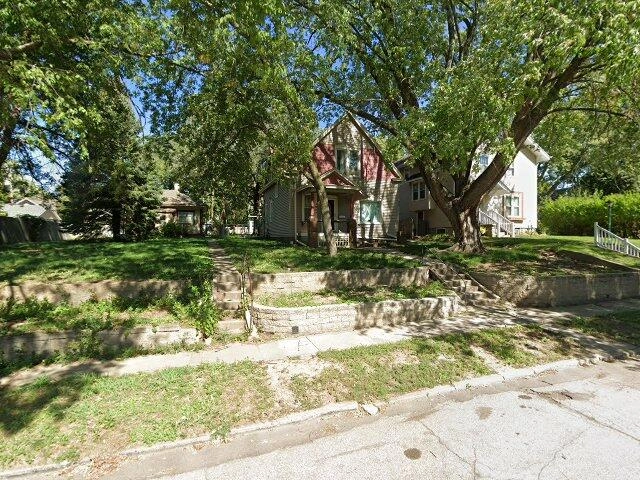 House image located at Sioux City, IA 51106