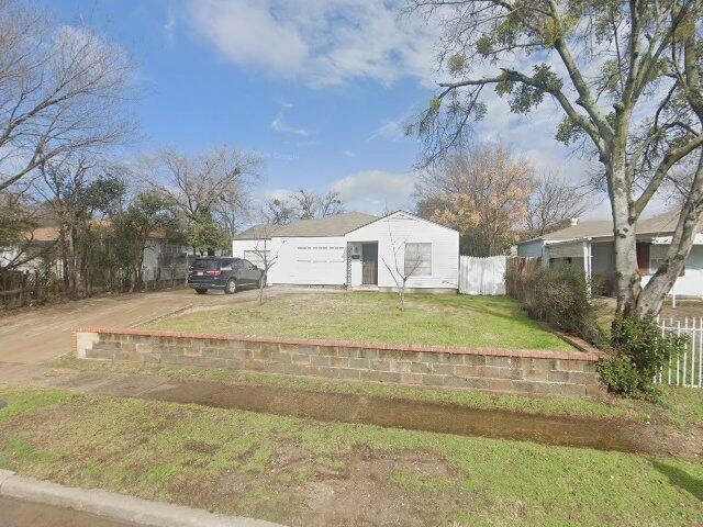 House image located at Dallas, TX 75211