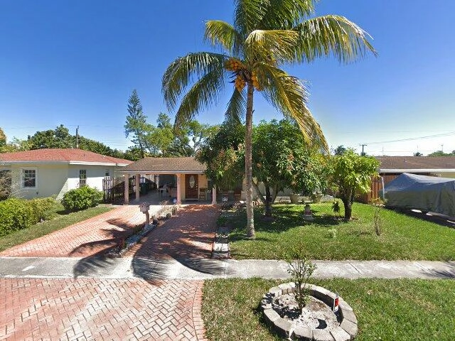 House image located at Hollywood, FL 33023