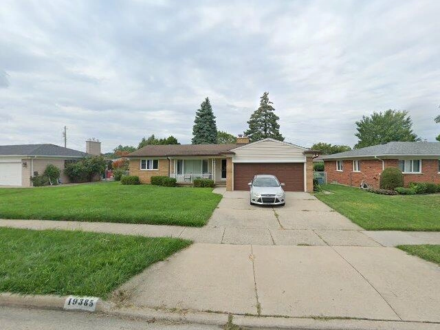 House image located at Roseville, MI 48066