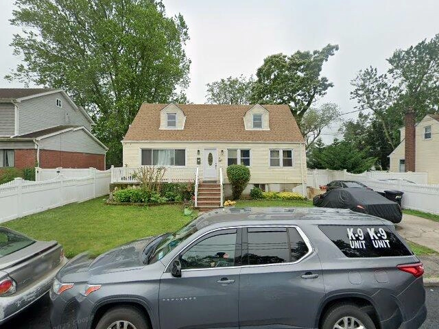 House image located at West Hempstead, NY 11552