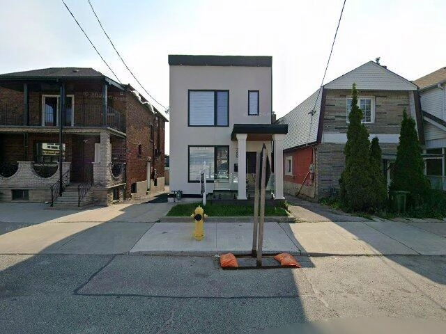 House image located at West Islip, NY 11795