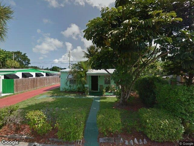 House image located at Miami, FL 33162