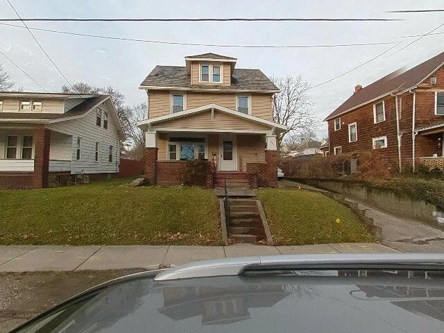 House image located at Alliance, OH 44601