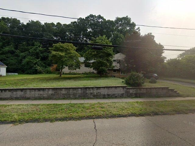 House image located at Glastonbury, CT 06033