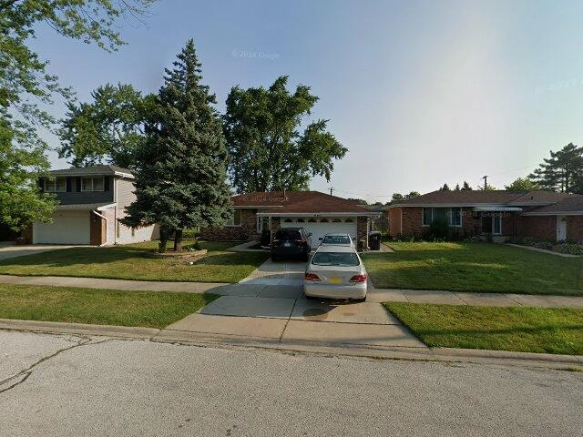 House image located at South Holland, IL 60473