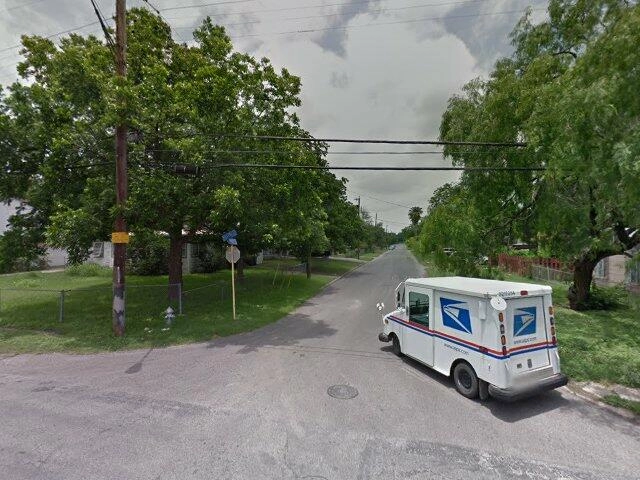 House image located at Dundee, FL 33838