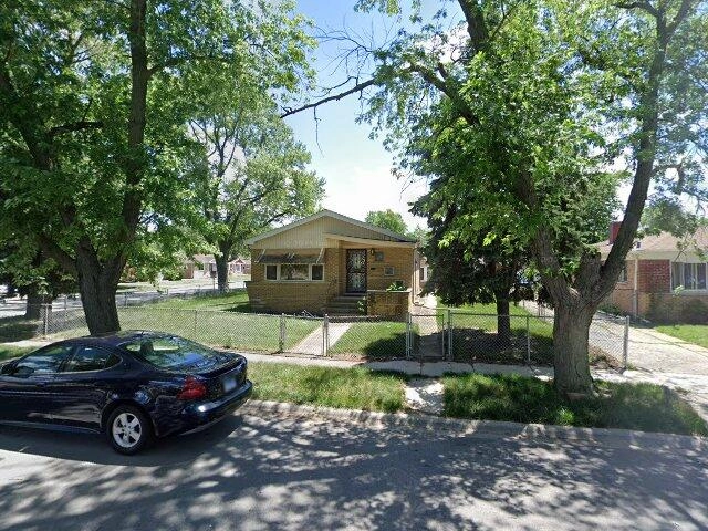 House image located at South Holland, IL 60473