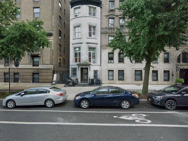 House image located at Los Angeles, CA 90003