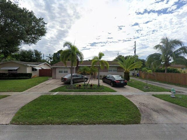House image located at Hollywood, FL 33021