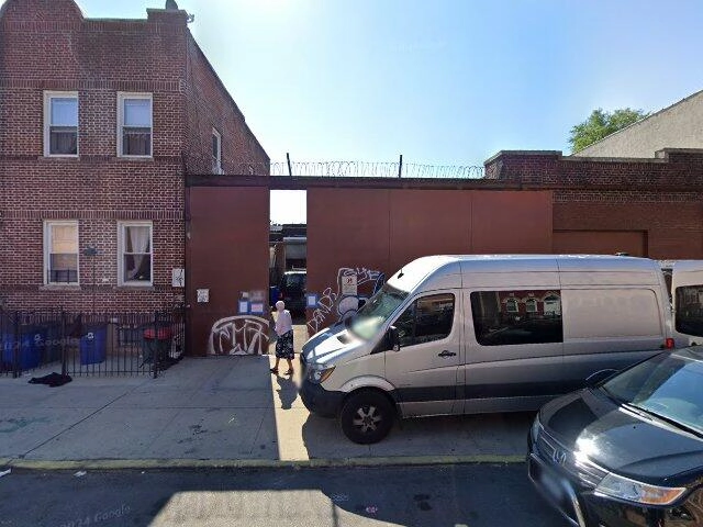 House image located at Camden, NJ 08104