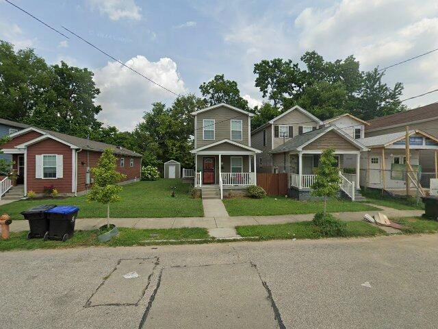 House image located at Louisville, KY 40203