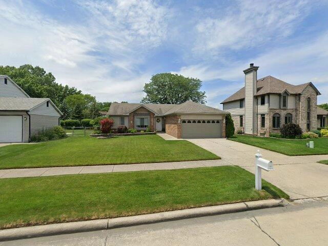 House image located at Warren, MI 48088