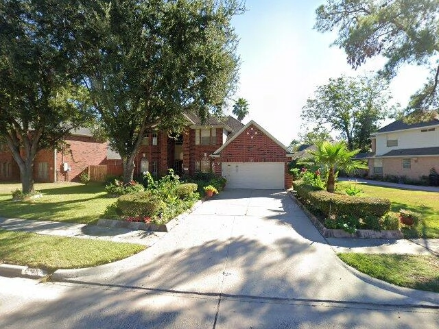 House image located at Houston, TX 77014