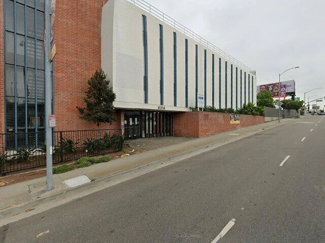 House image located at Los Angeles, CA 90043