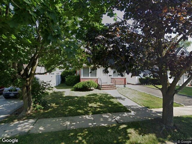 House image located at Freeport, NY 11520