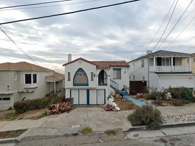 House image located at Oakland, CA 94605