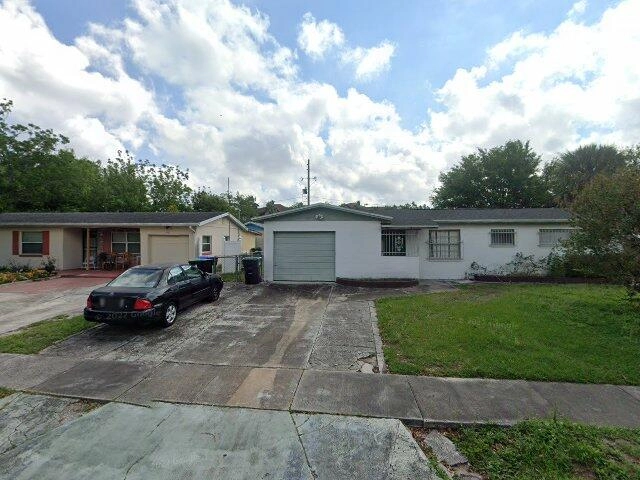 House image located at Orlando, FL 32839