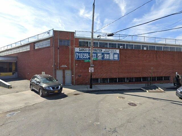 House image located at Laton, CA 93242