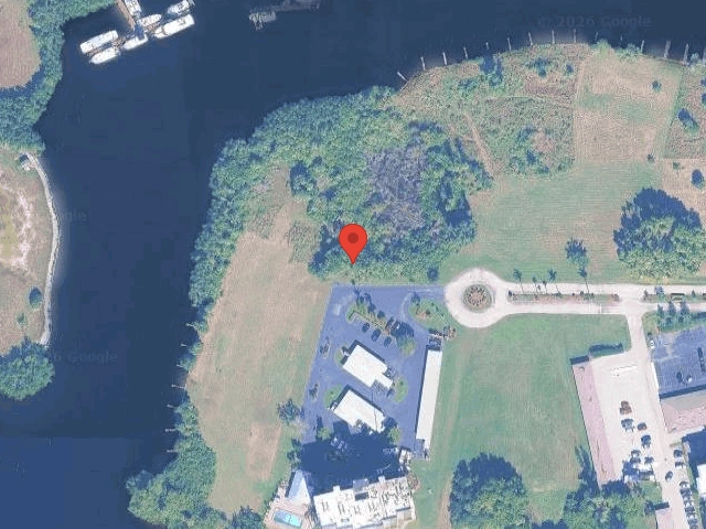 House image located at North Fort Myers, FL 33903