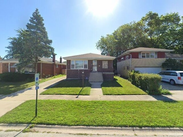 House image located at Calumet City, IL 60409
