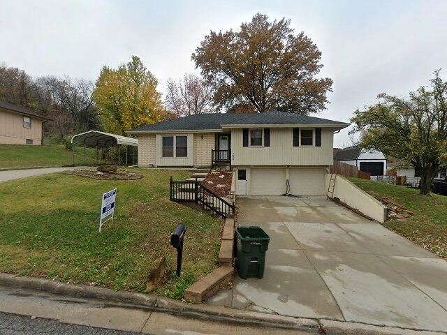 House image located at Leavenworth, KS 66048