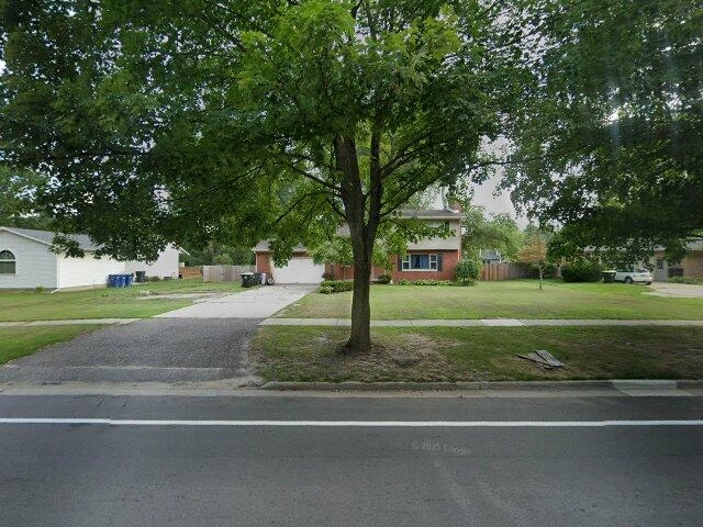 House image located at Midland, MI 48640