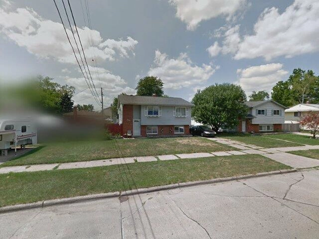 House image located at Roseville, MI 48066