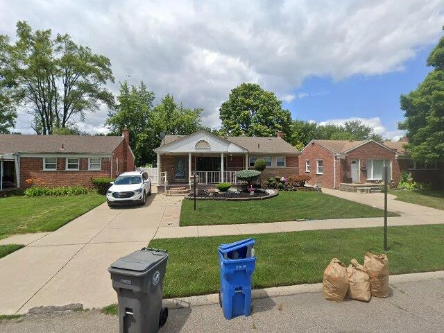 House image located at Inkster, MI 48141