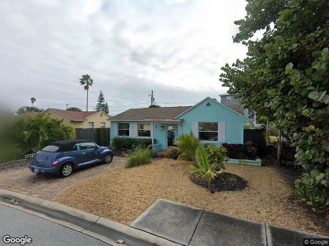 House image located at Saint Petersburg, FL 33708