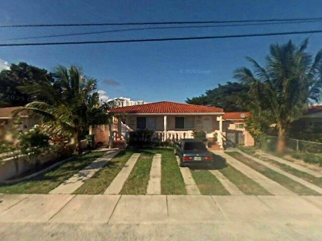 House image located at Miami, FL 33145