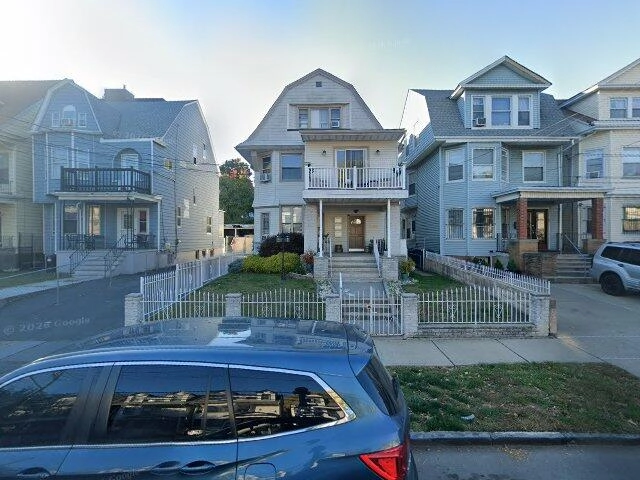 House image located at Newark, NJ 07104