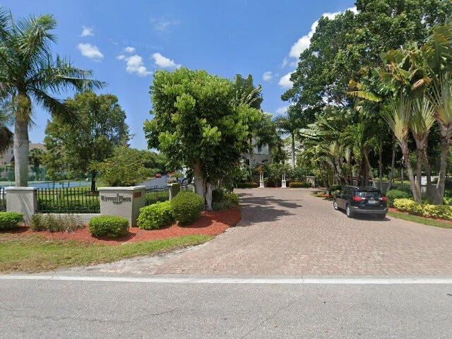 House image located at Fort Myers, FL 33916