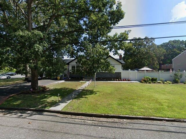 House image located at Bay Shore, NY 11706