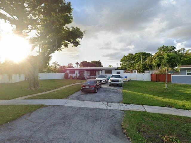 House image located at Lake Worth, FL 33461